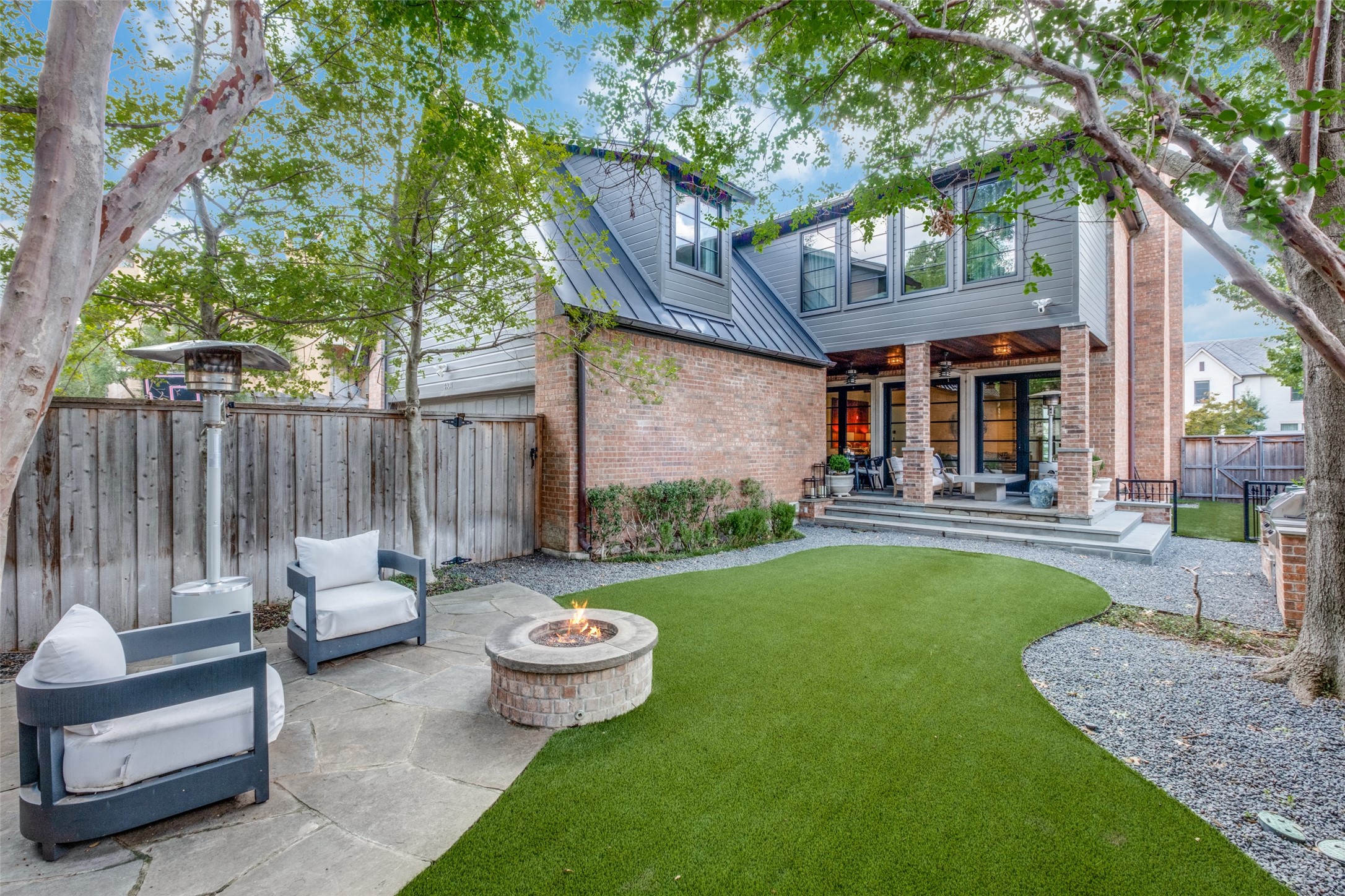 4404 Stanhope Street