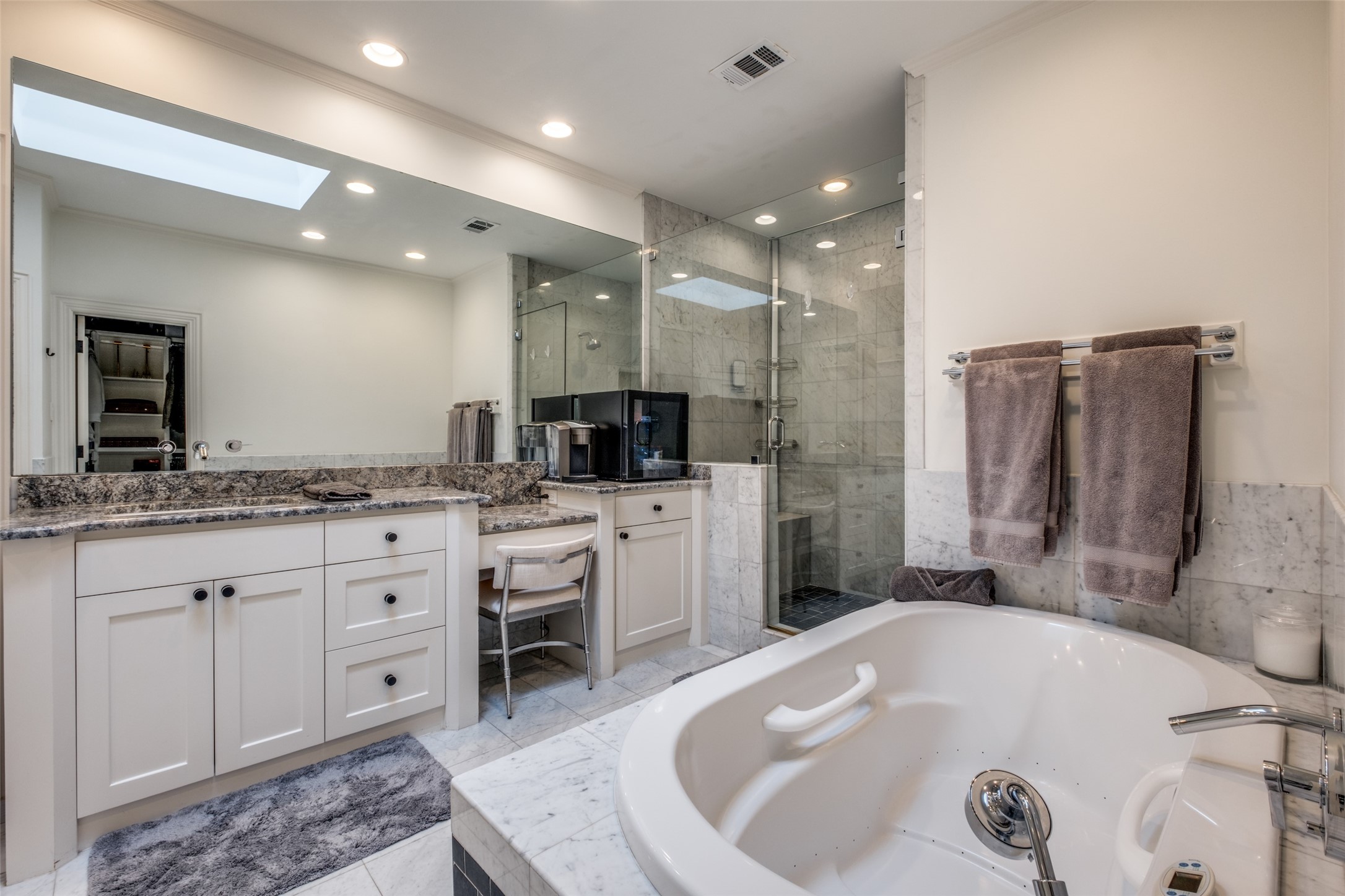 4404 Stanhope Street