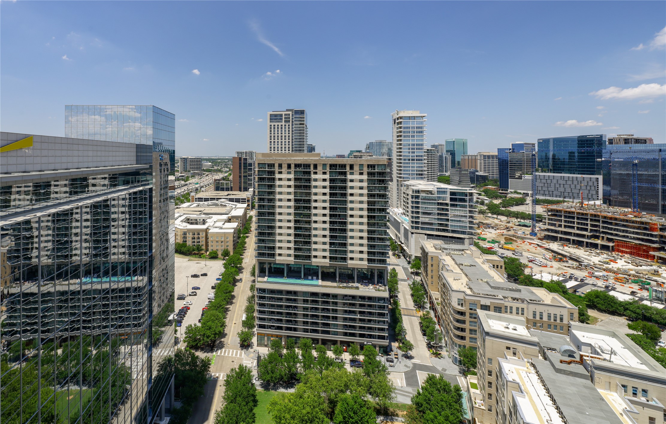 2200 Victory Avenue 2207