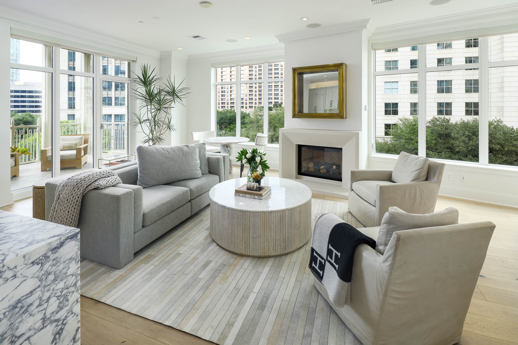 2555 N Pearl Street 505