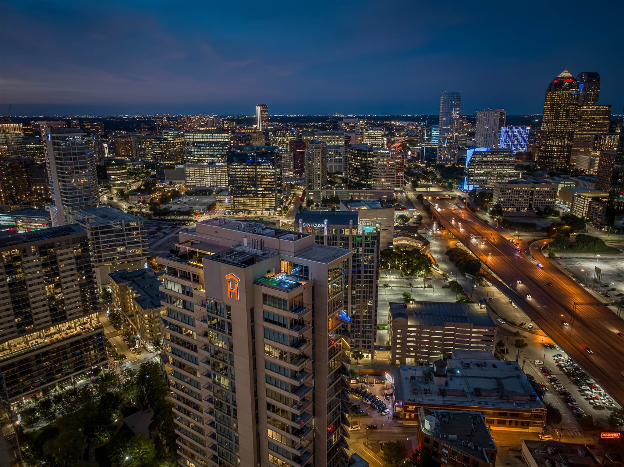 2200 Victory Avenue 2207