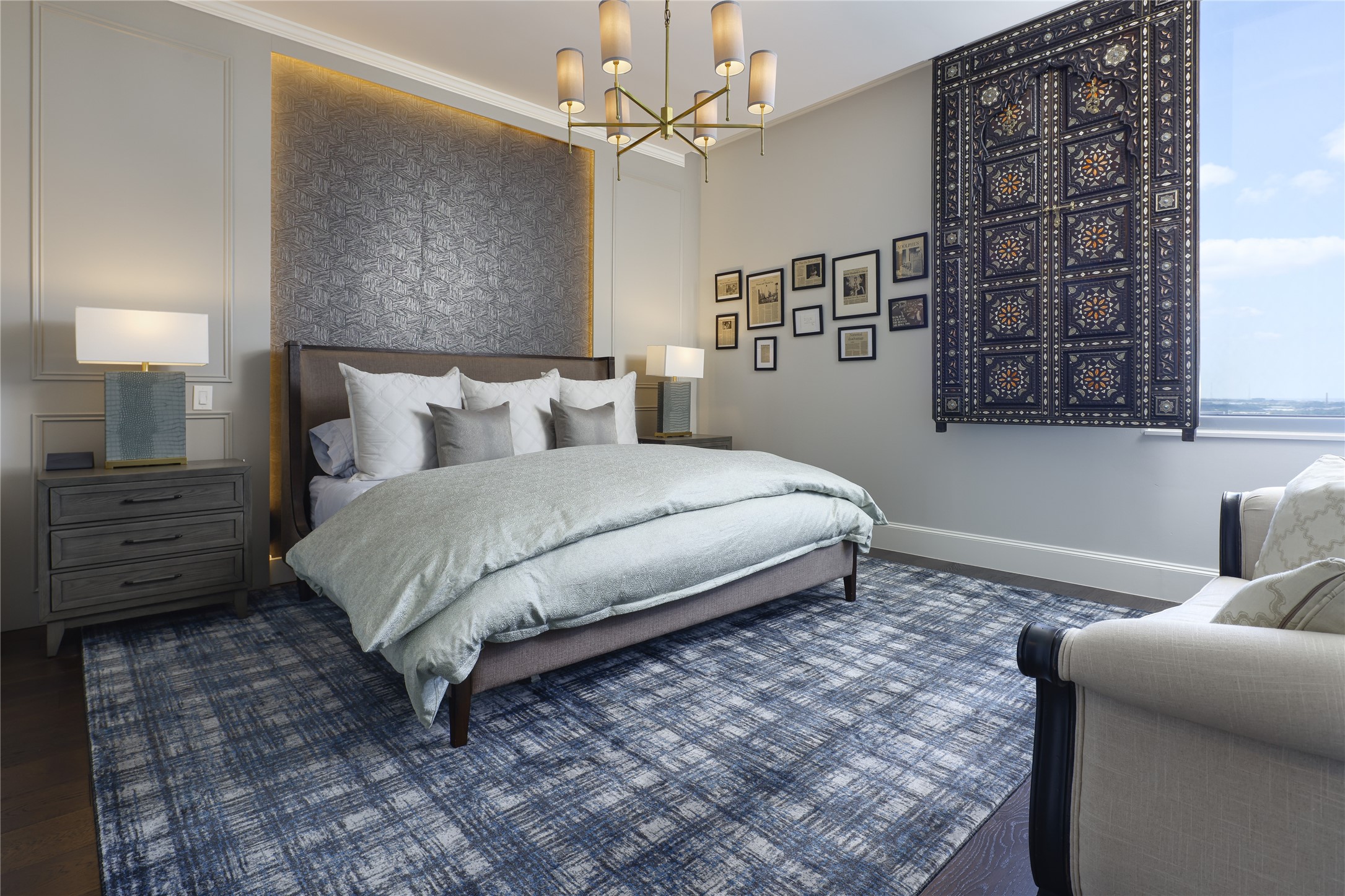 2200 Victory Avenue 2207