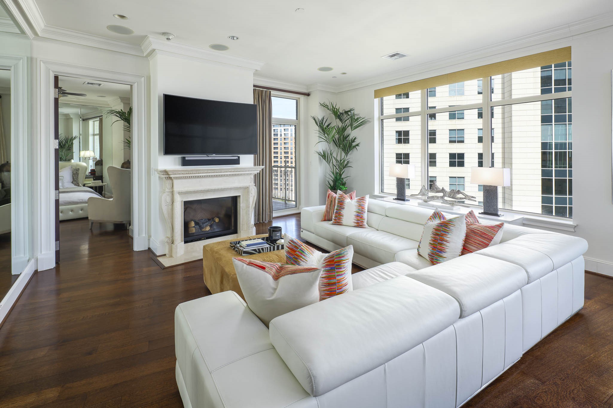 2555 N Pearl Street 1304