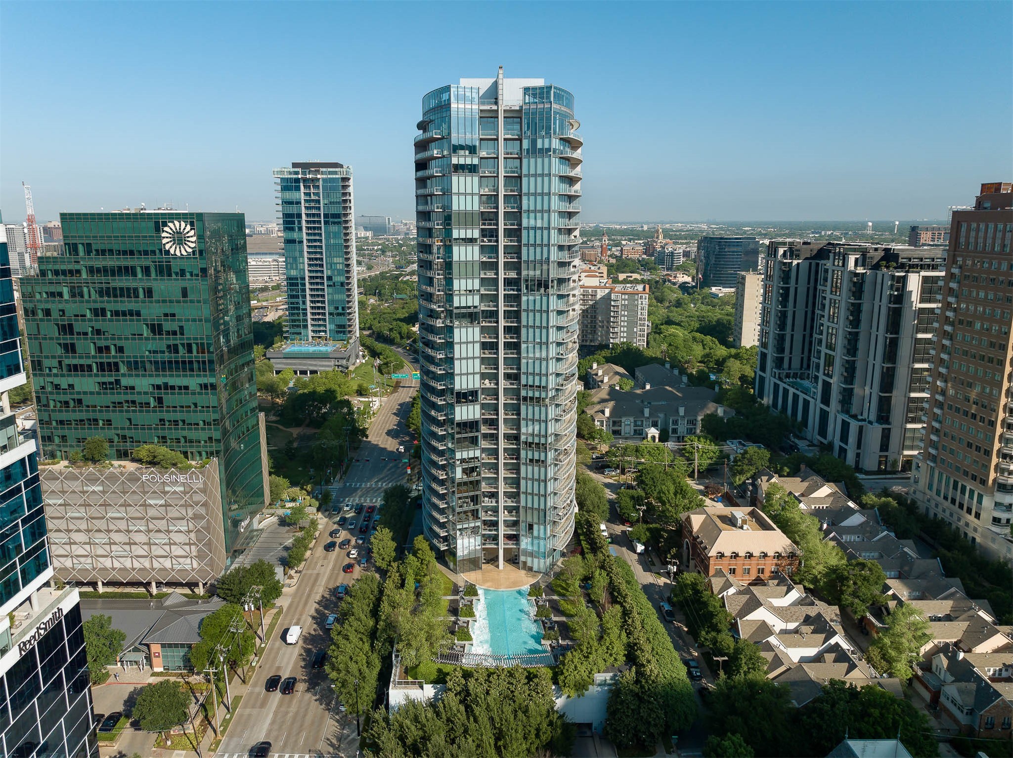 2900 Mckinnon Street 801