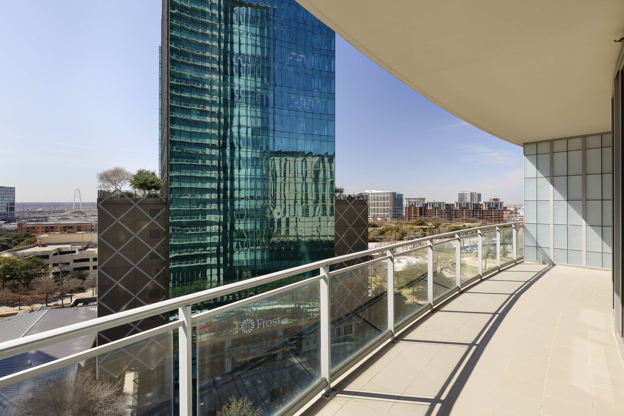 2900 Mckinnon Street 801