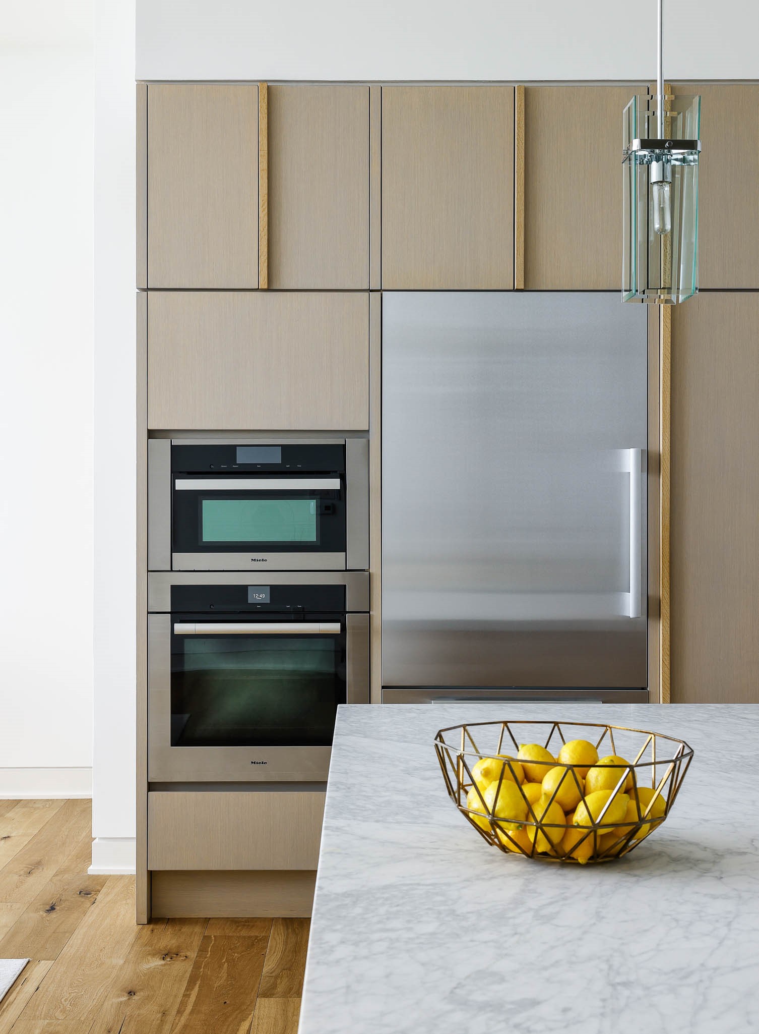 2430 Victory Park Lane 3203