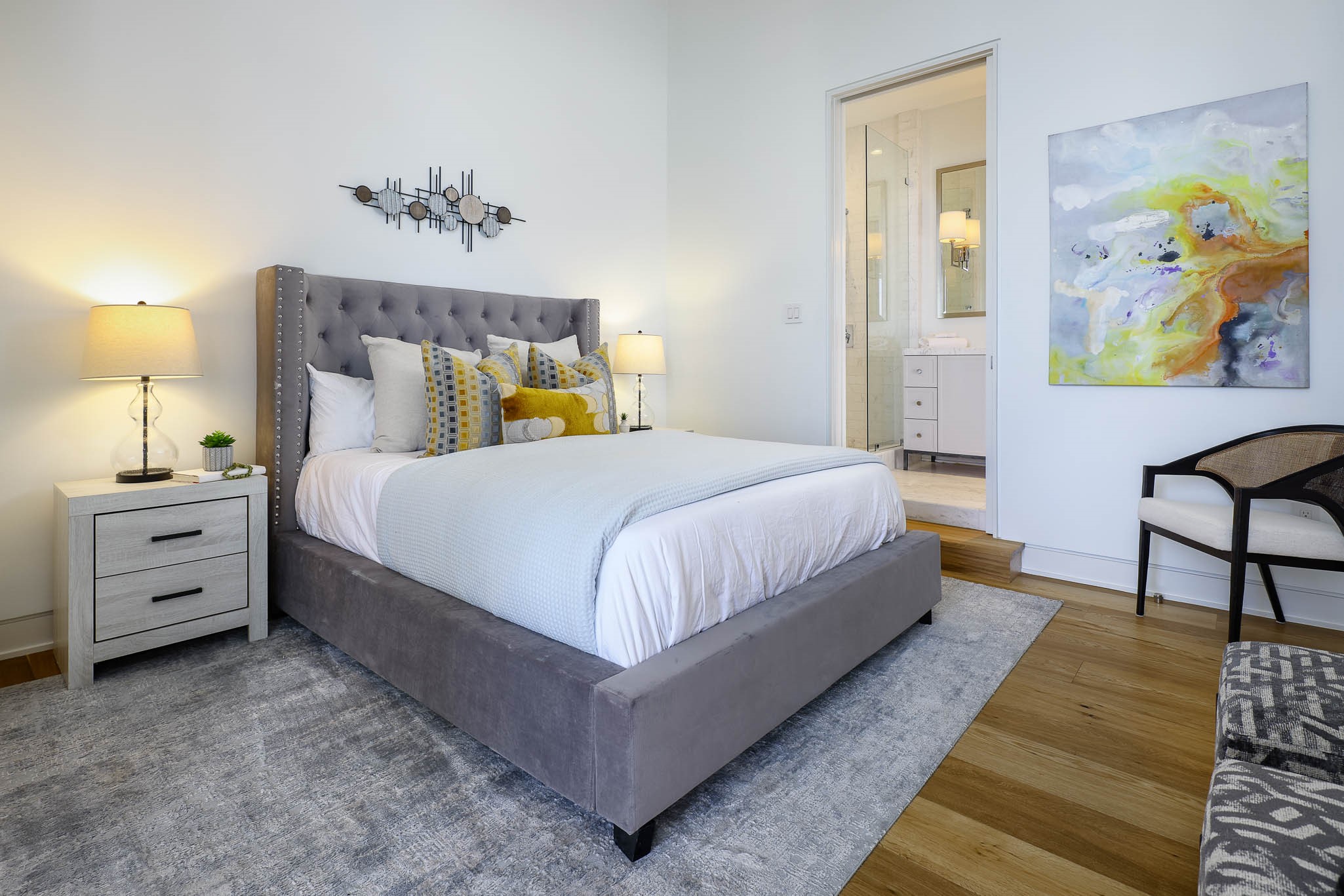 2430 Victory Park Lane 3203