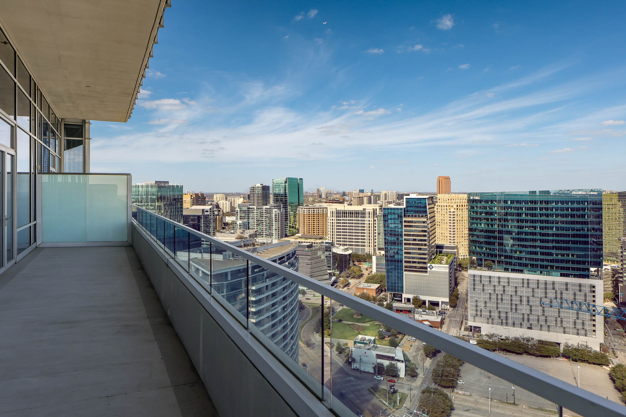 2430 Victory Park Lane 3203