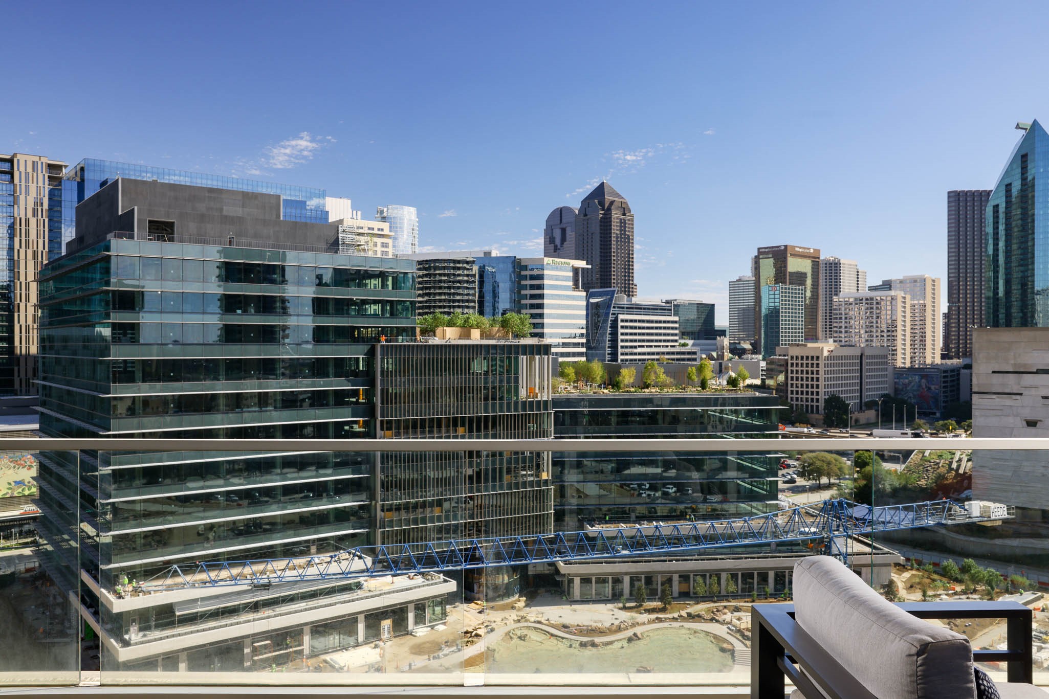 2408 Victory Park Lane 1239