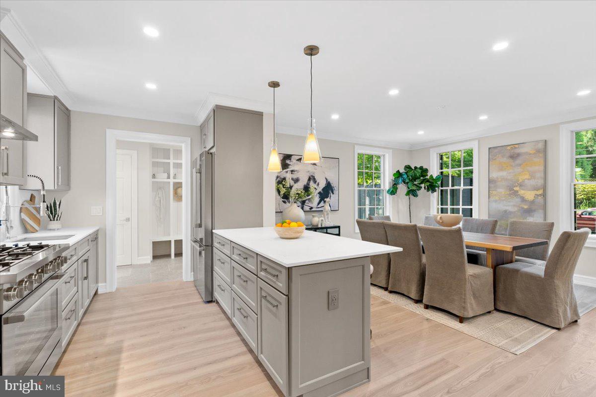 4735 Rodman STREET NW