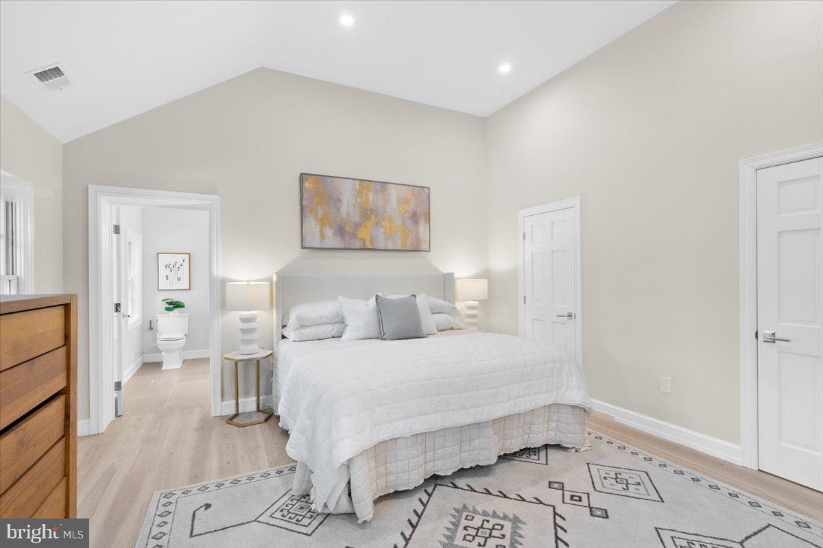 4735 Rodman STREET NW