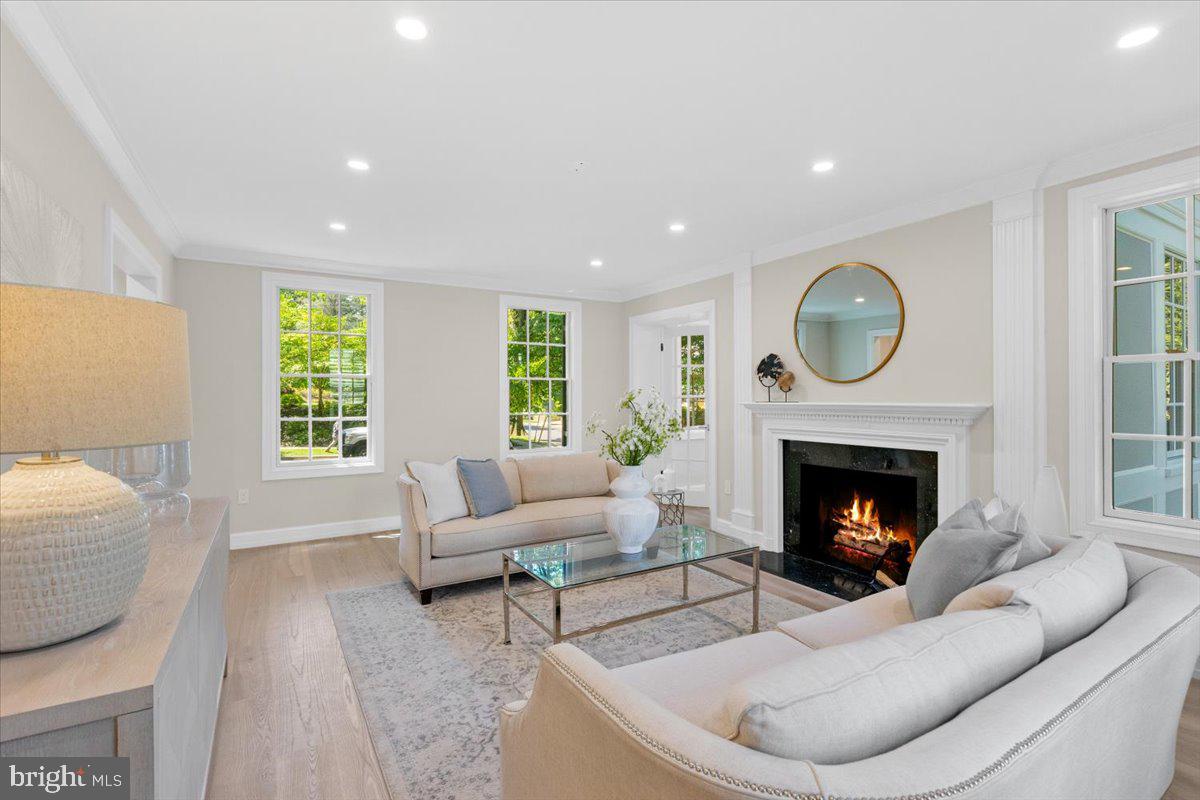 4735 Rodman STREET NW