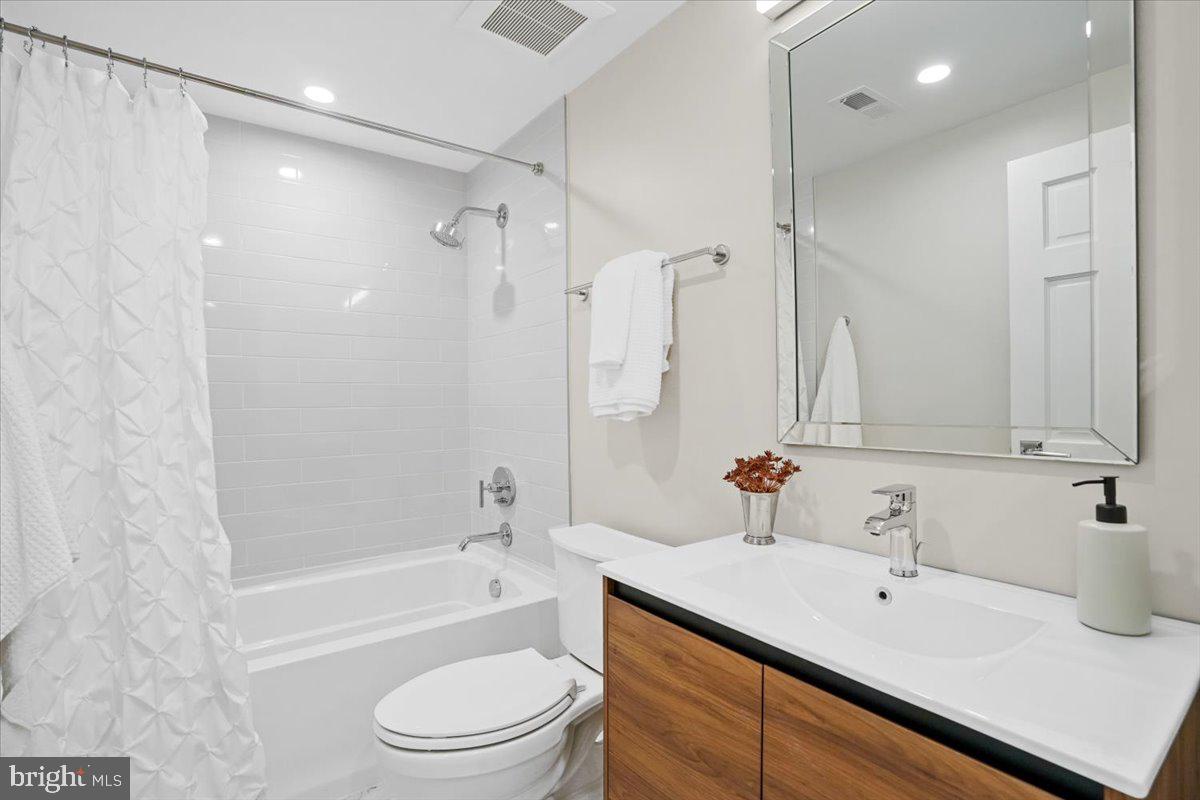 4735 Rodman STREET NW