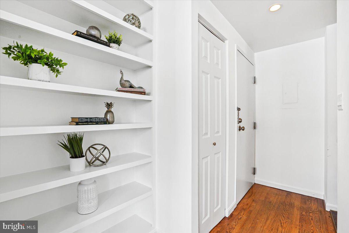 1736 Willard STREET NW Unit: 302