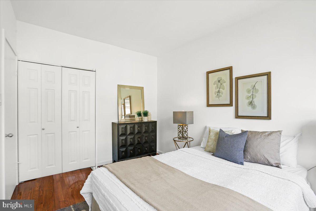 1736 Willard STREET NW Unit: 302