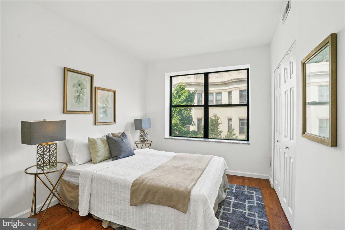 1736 Willard STREET NW Unit: 302
