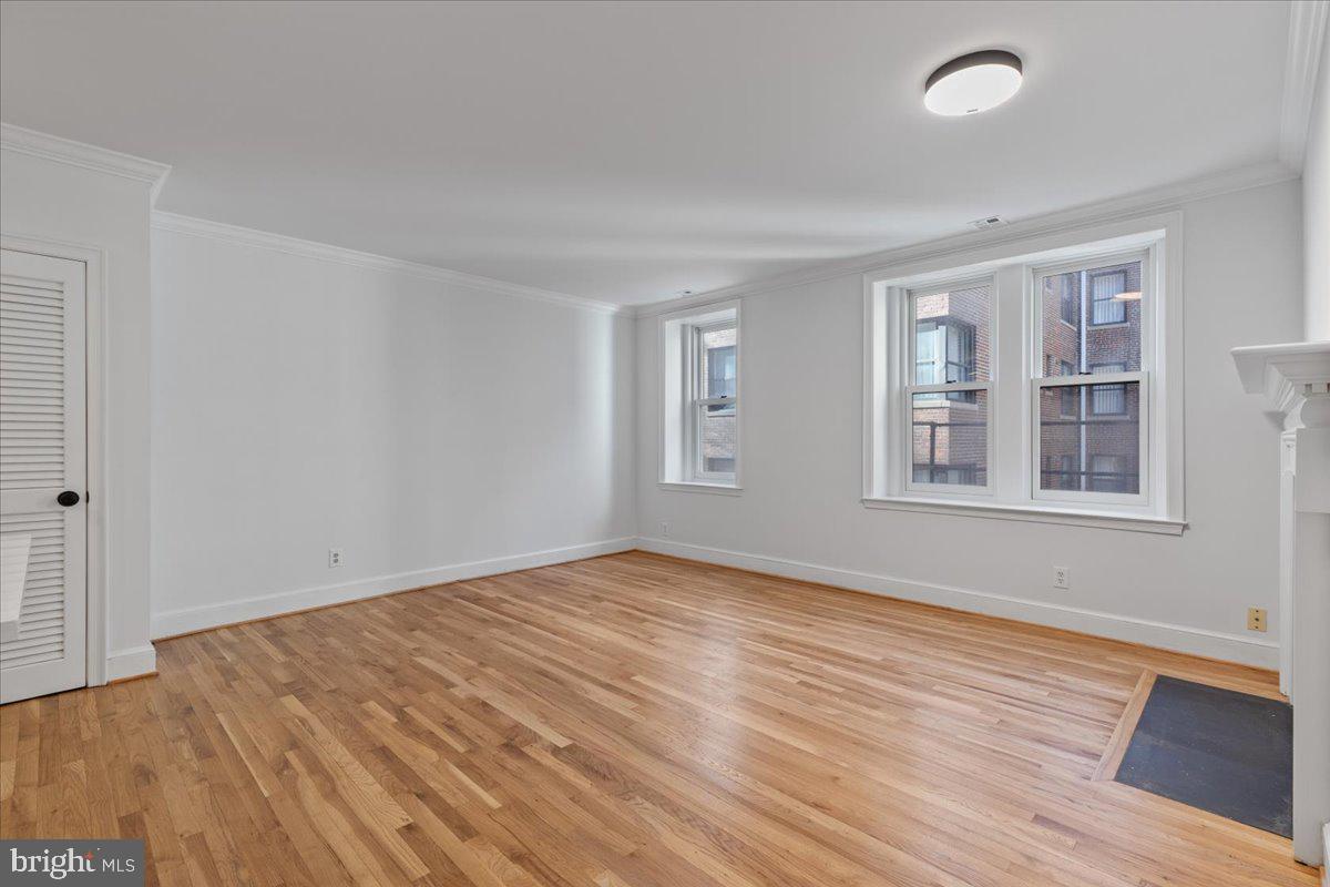 1735 New Hampshire Ave NW #305