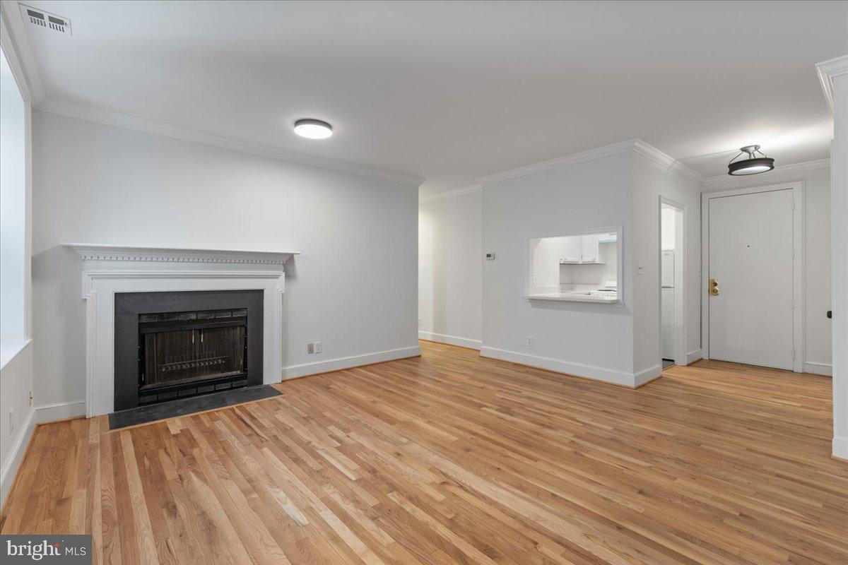 1735 New Hampshire Ave NW #305