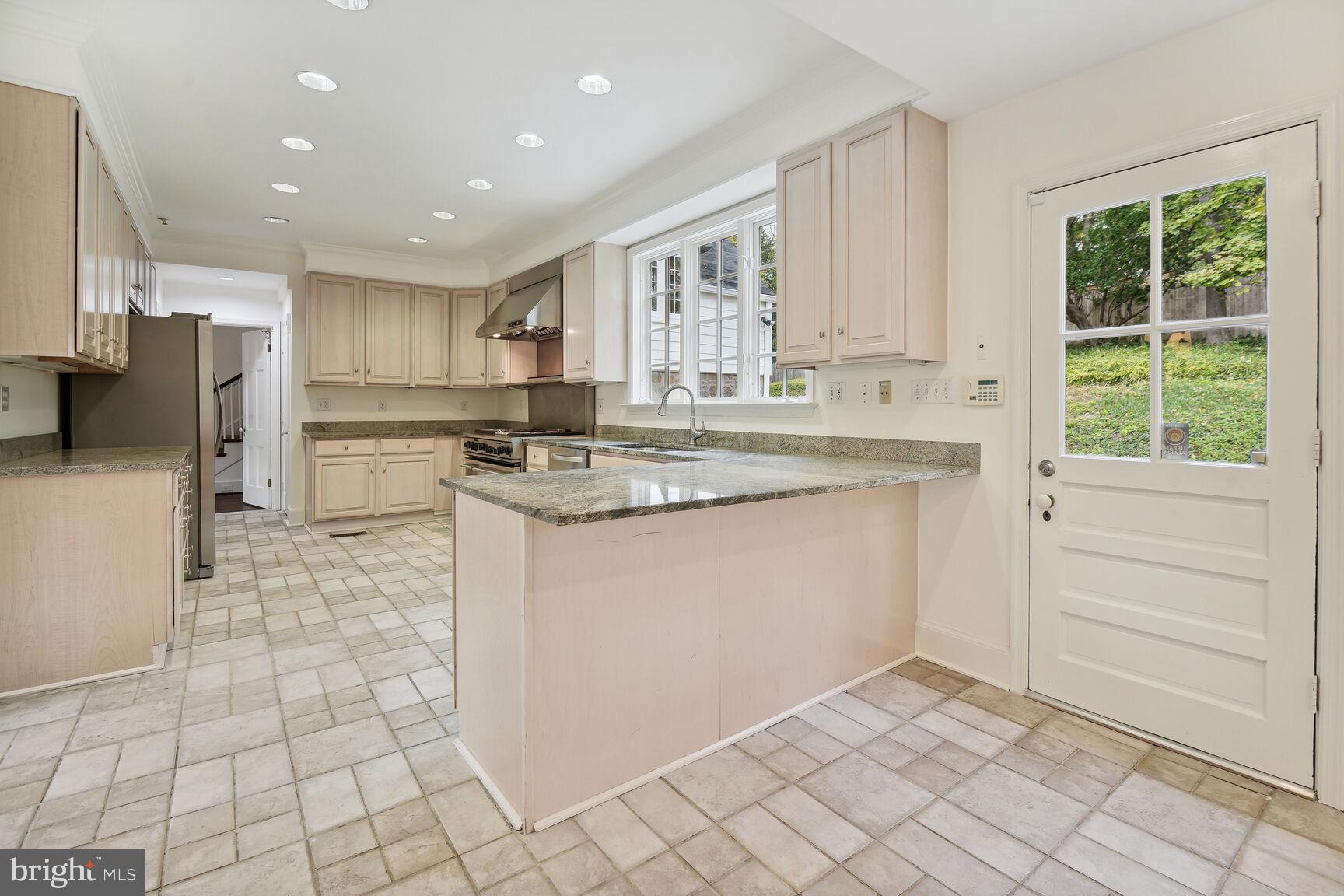 4853 Rockwood Pkwy NW