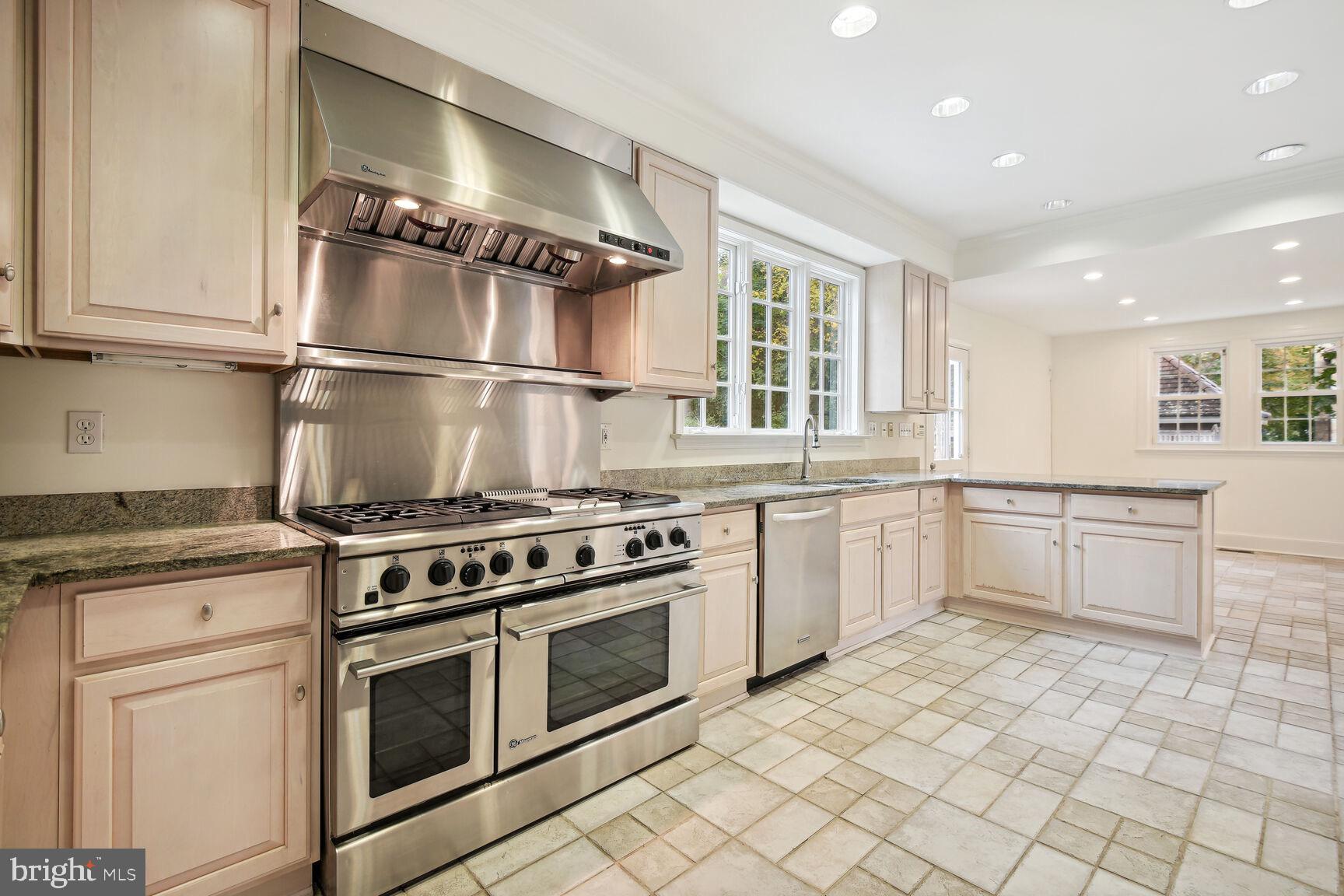 4853 Rockwood Pkwy NW