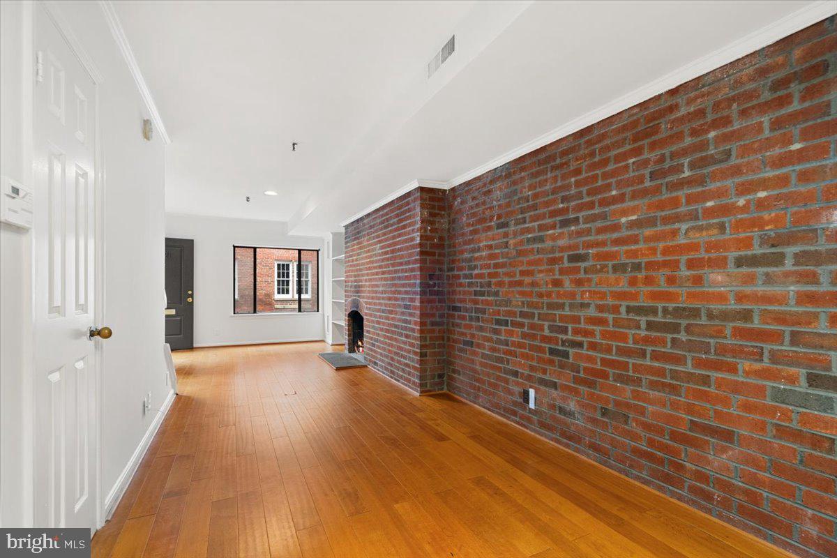 1021 POTOMAC ST NW #1021P