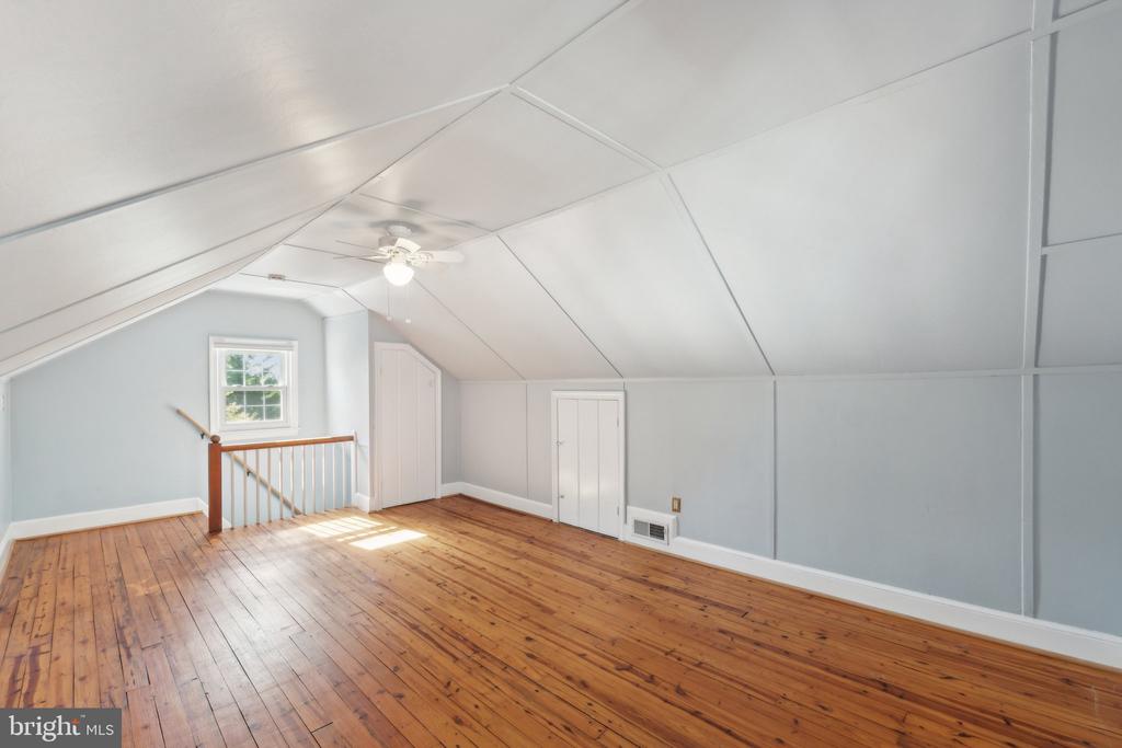 5008 Klingle St NW