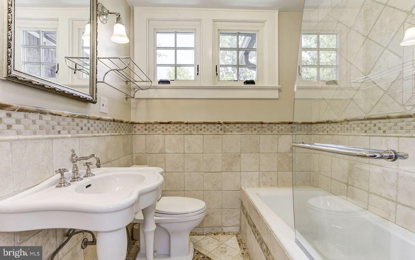 3504 RODMAN STREET NW