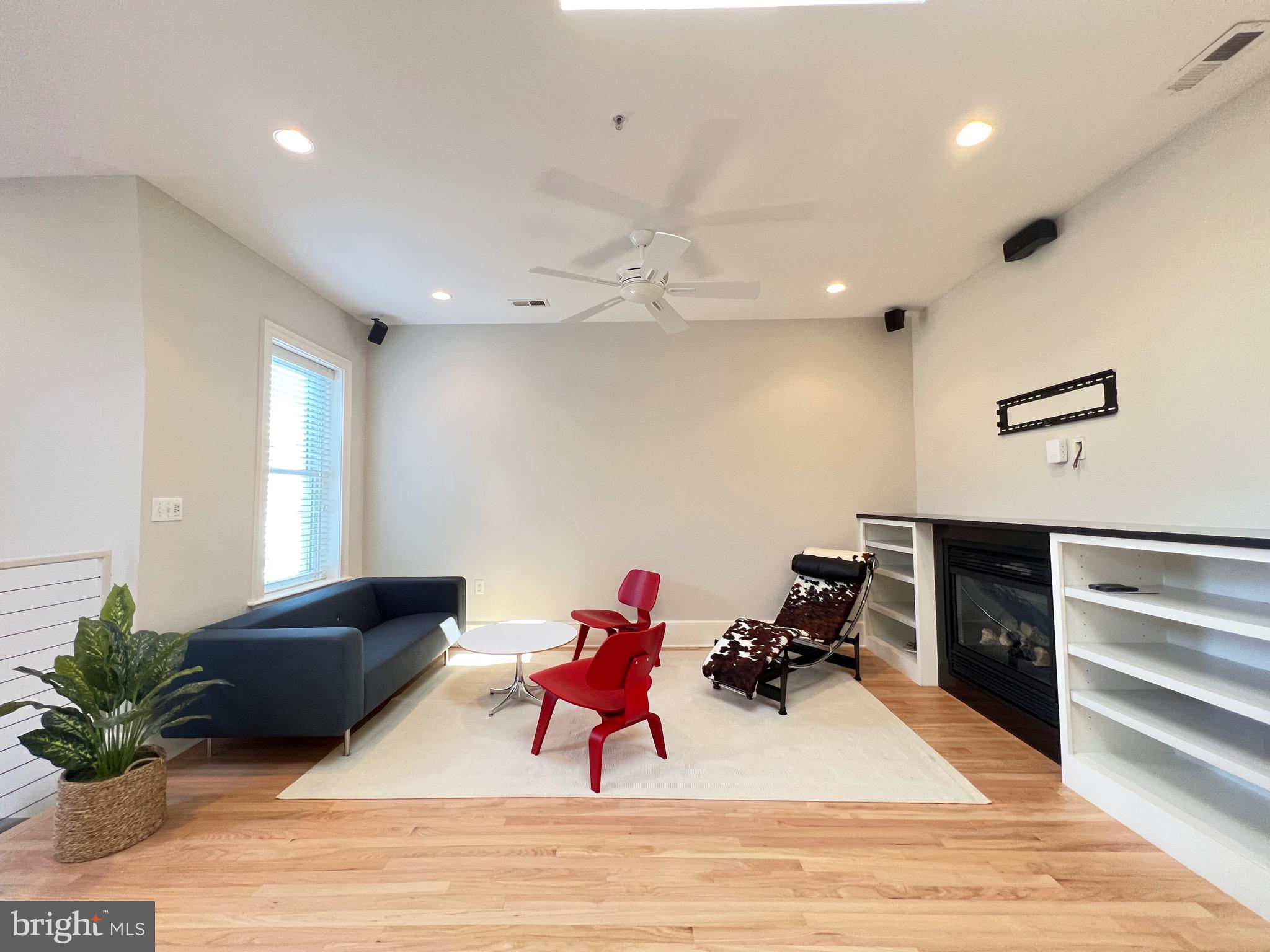 1616 15TH STREET NW 300