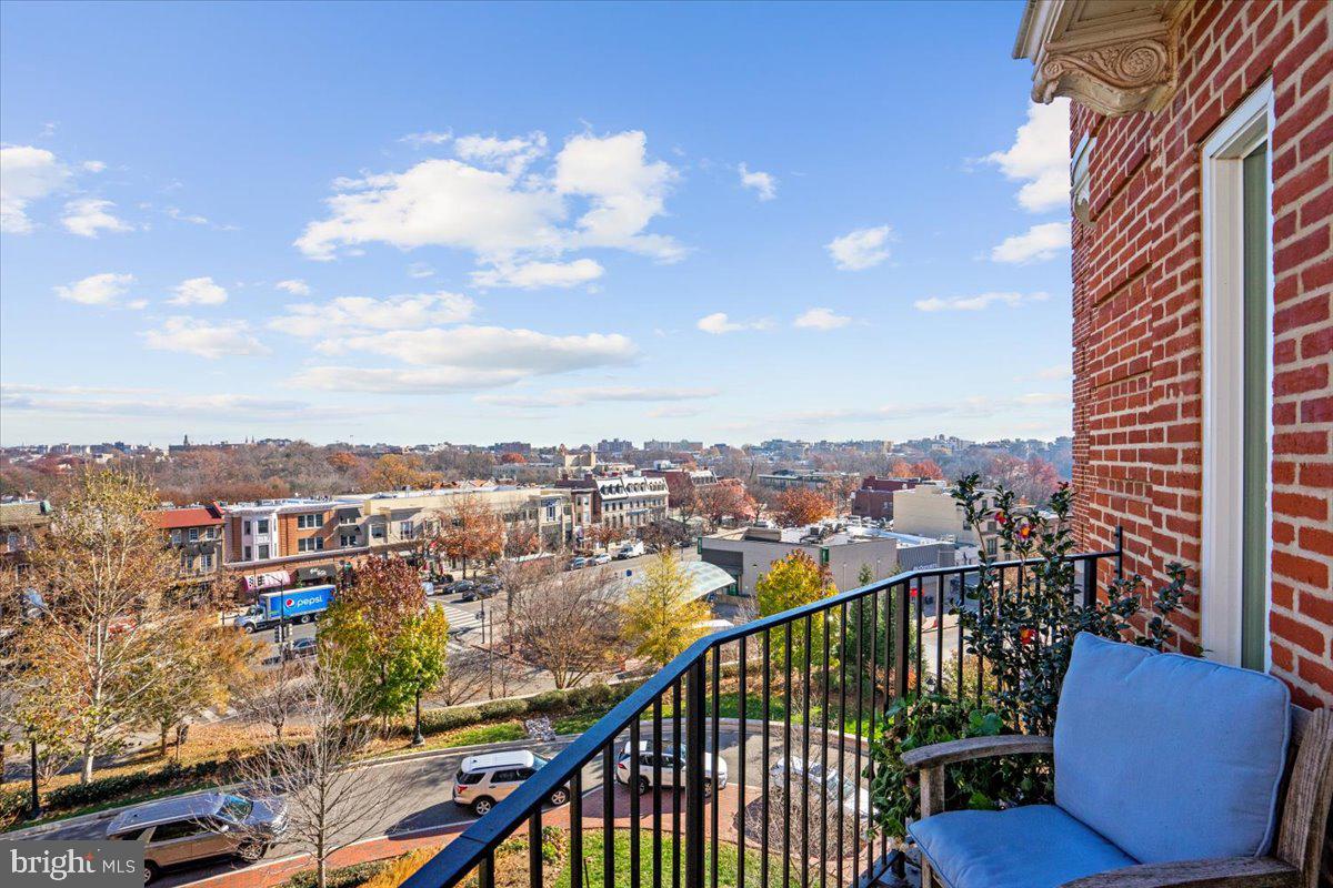 2660 CONNECTICUT AVENUE NW 3B