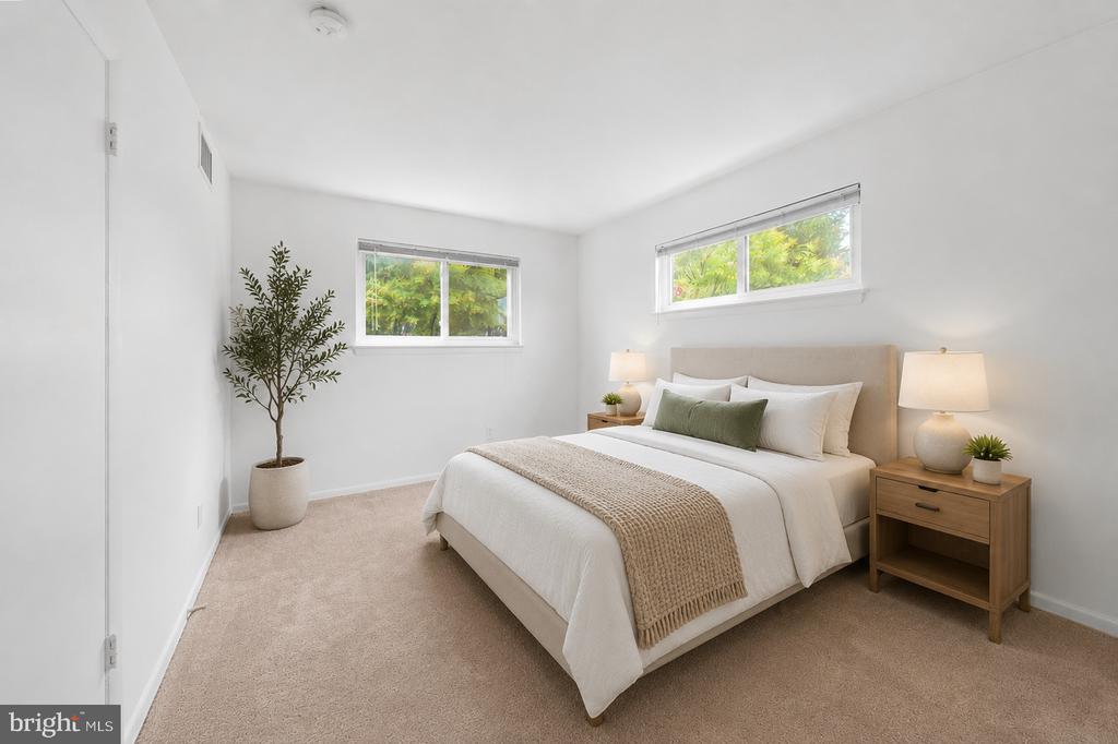 630 11TH STREET NE Unit: 203