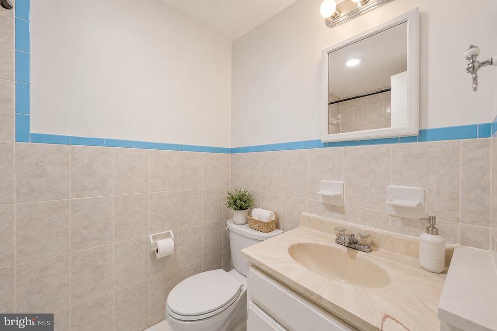 630 11TH STREET NE Unit: 203