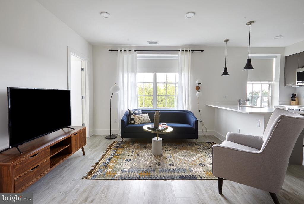 816 POTOMAC AVENUE SE Unit: 401