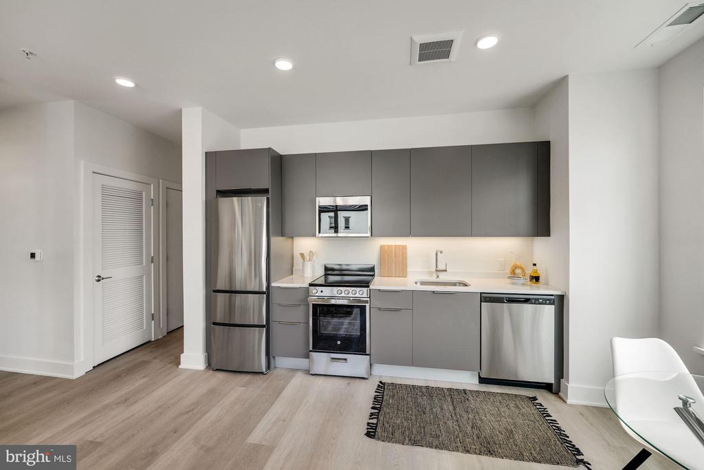 3831 GEORGIA AVENUE NW Unit: 301
