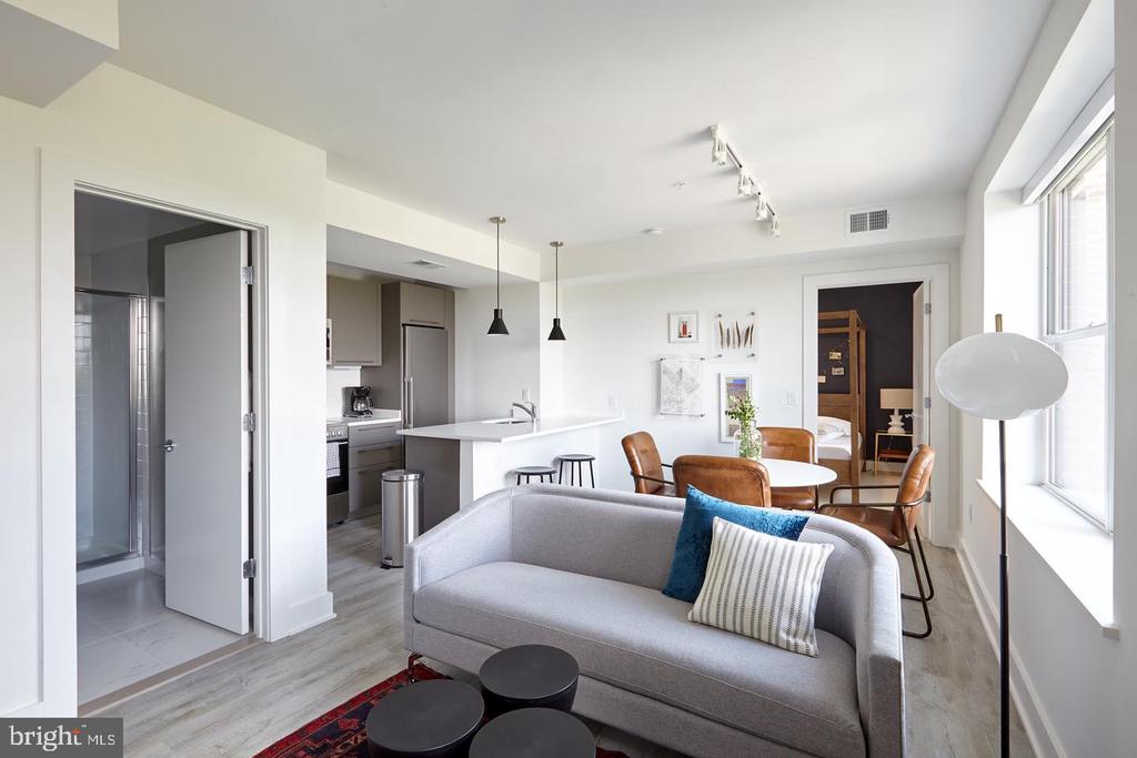 816 POTOMAC AVENUE SE Unit: 403