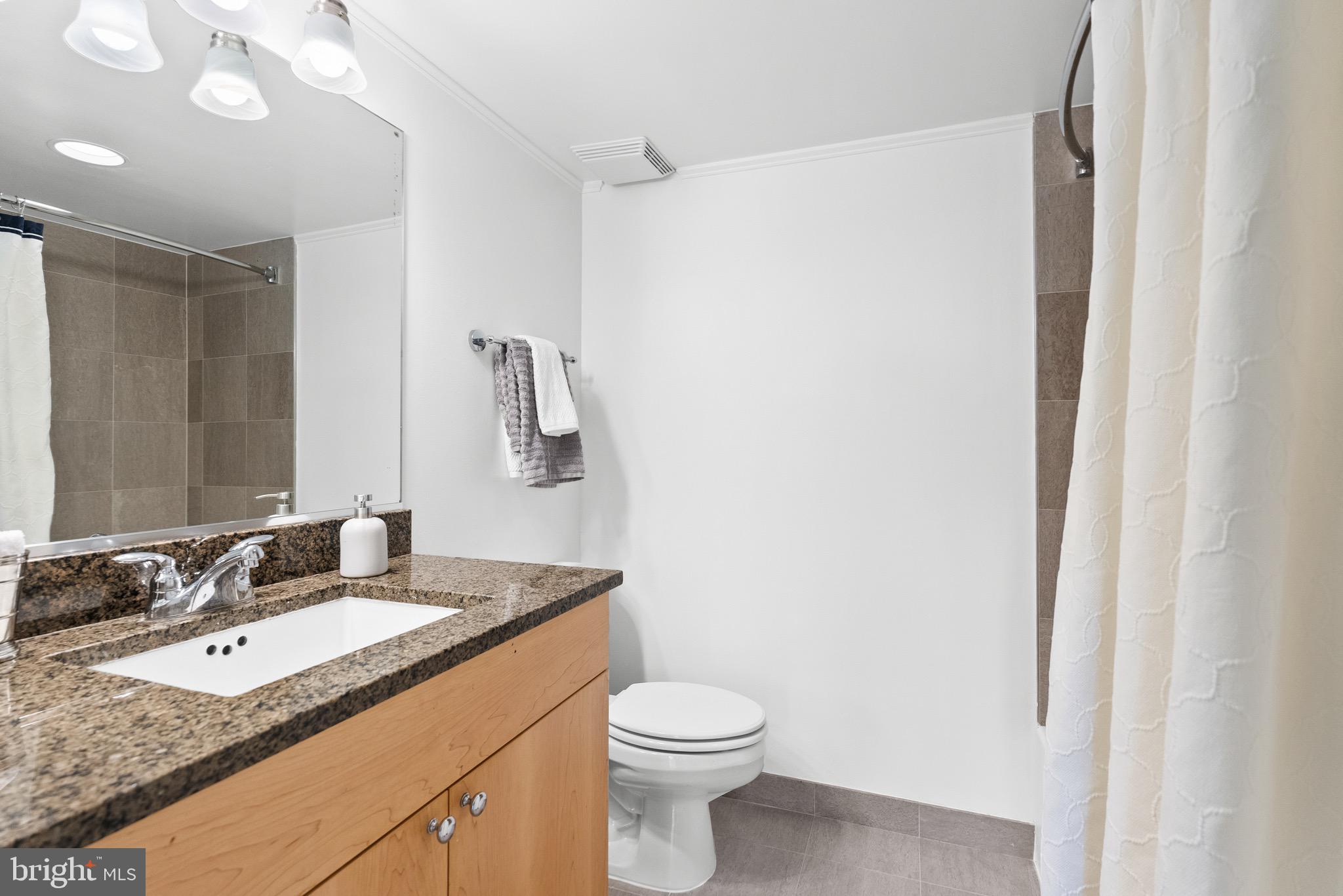 7500 Woodmont Ave #S918