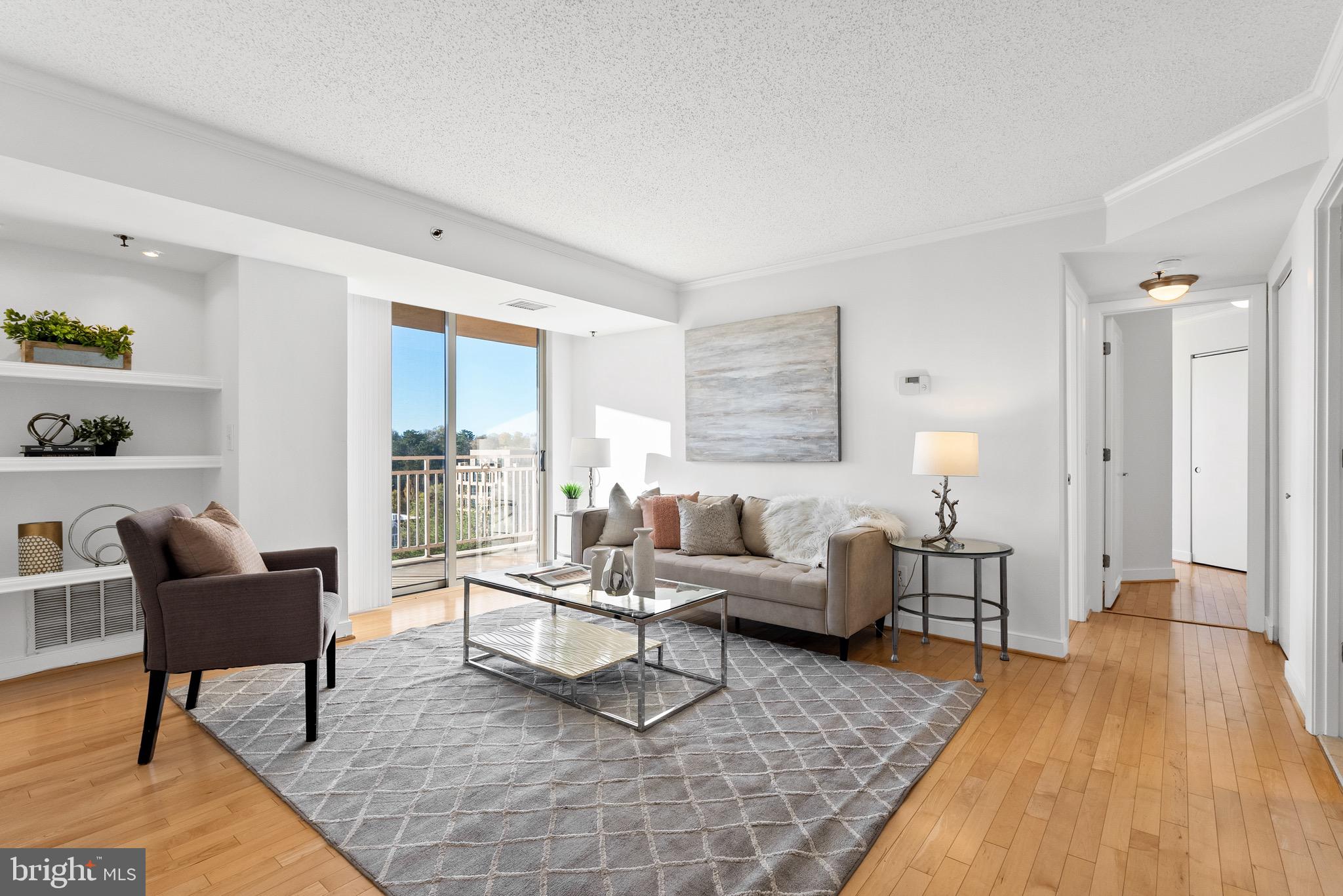 7500 Woodmont Ave #S918