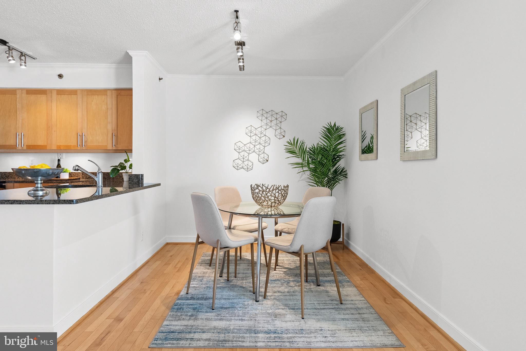 7500 Woodmont Ave #S918