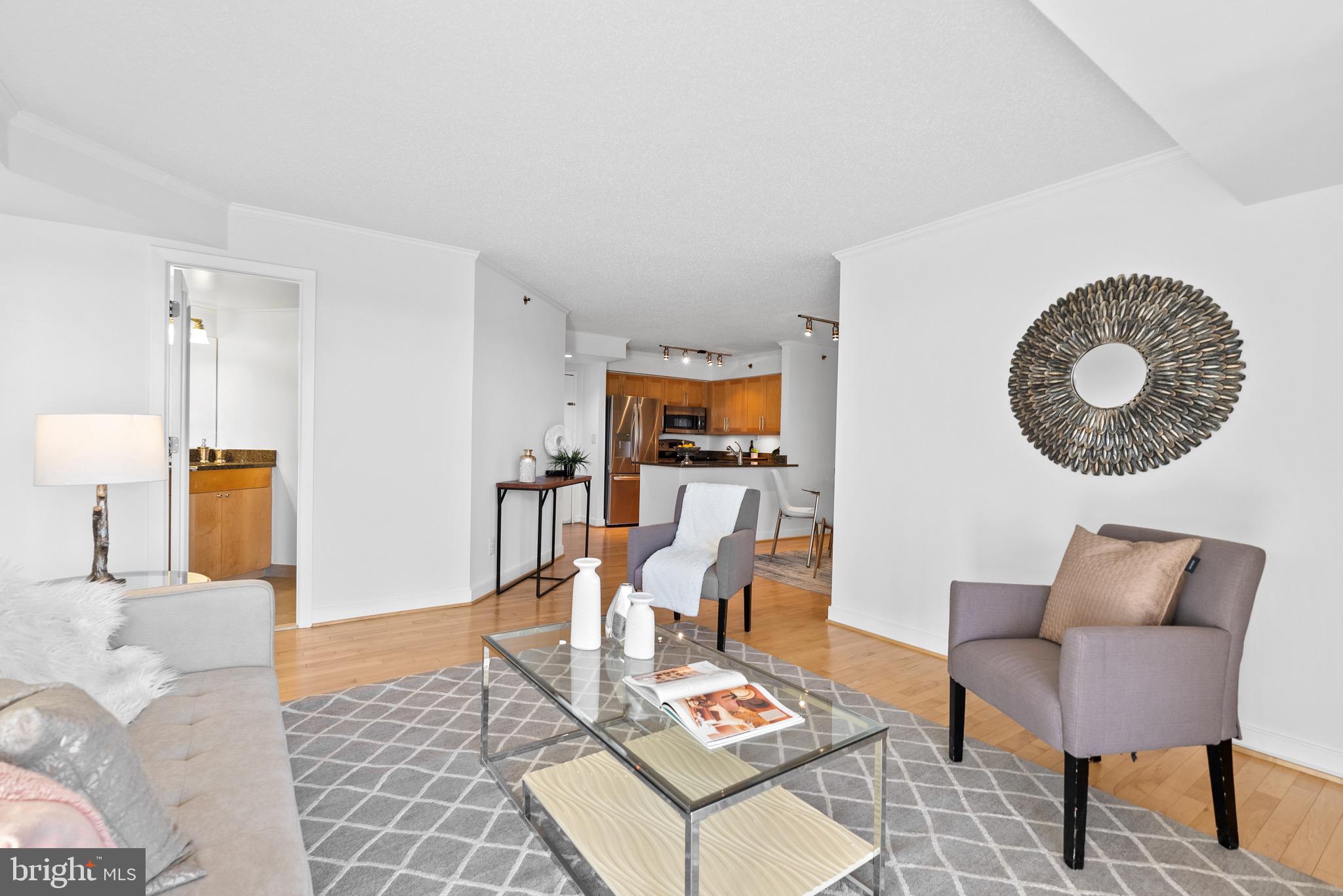 7500 Woodmont Ave #S918