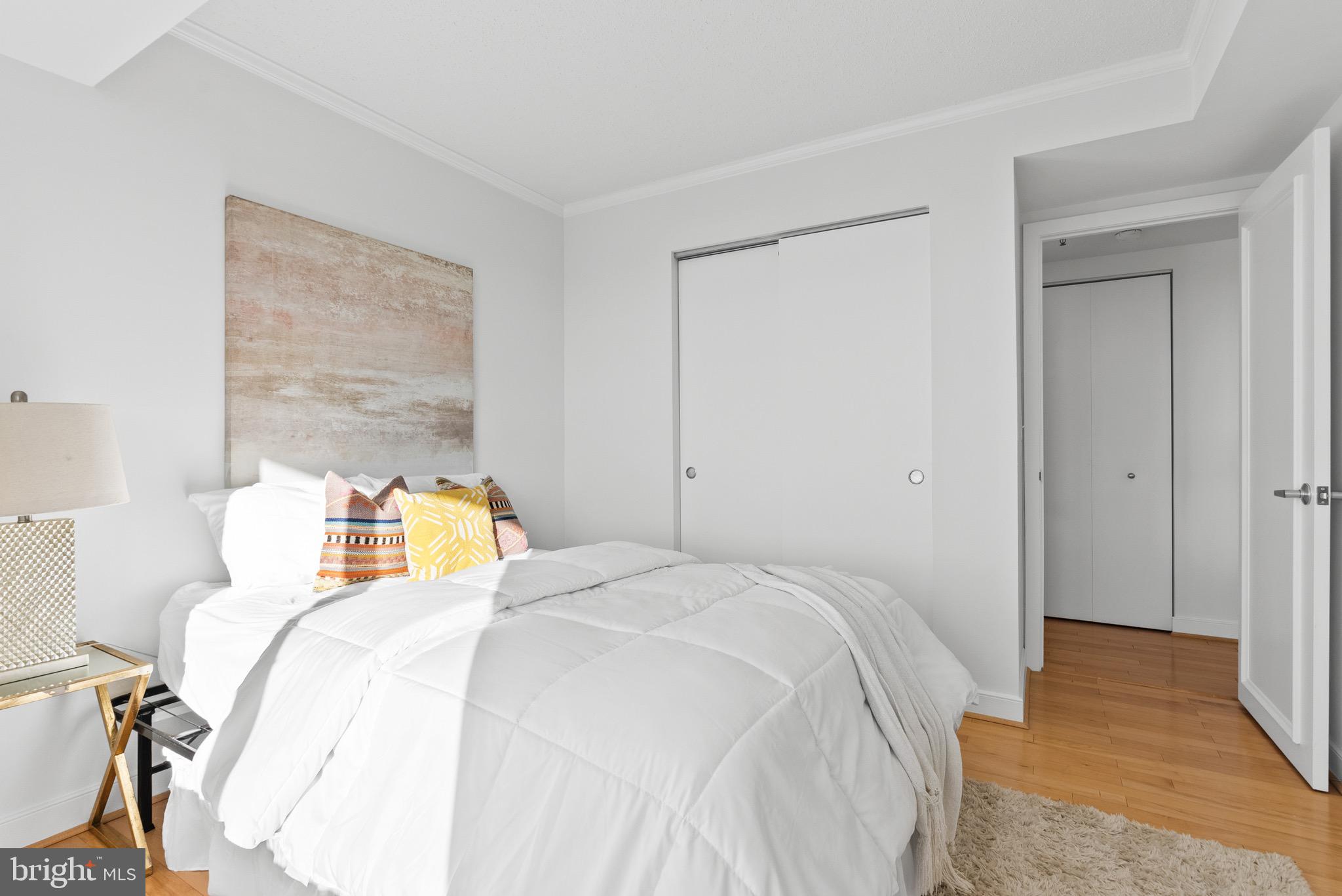 7500 Woodmont Ave #S918