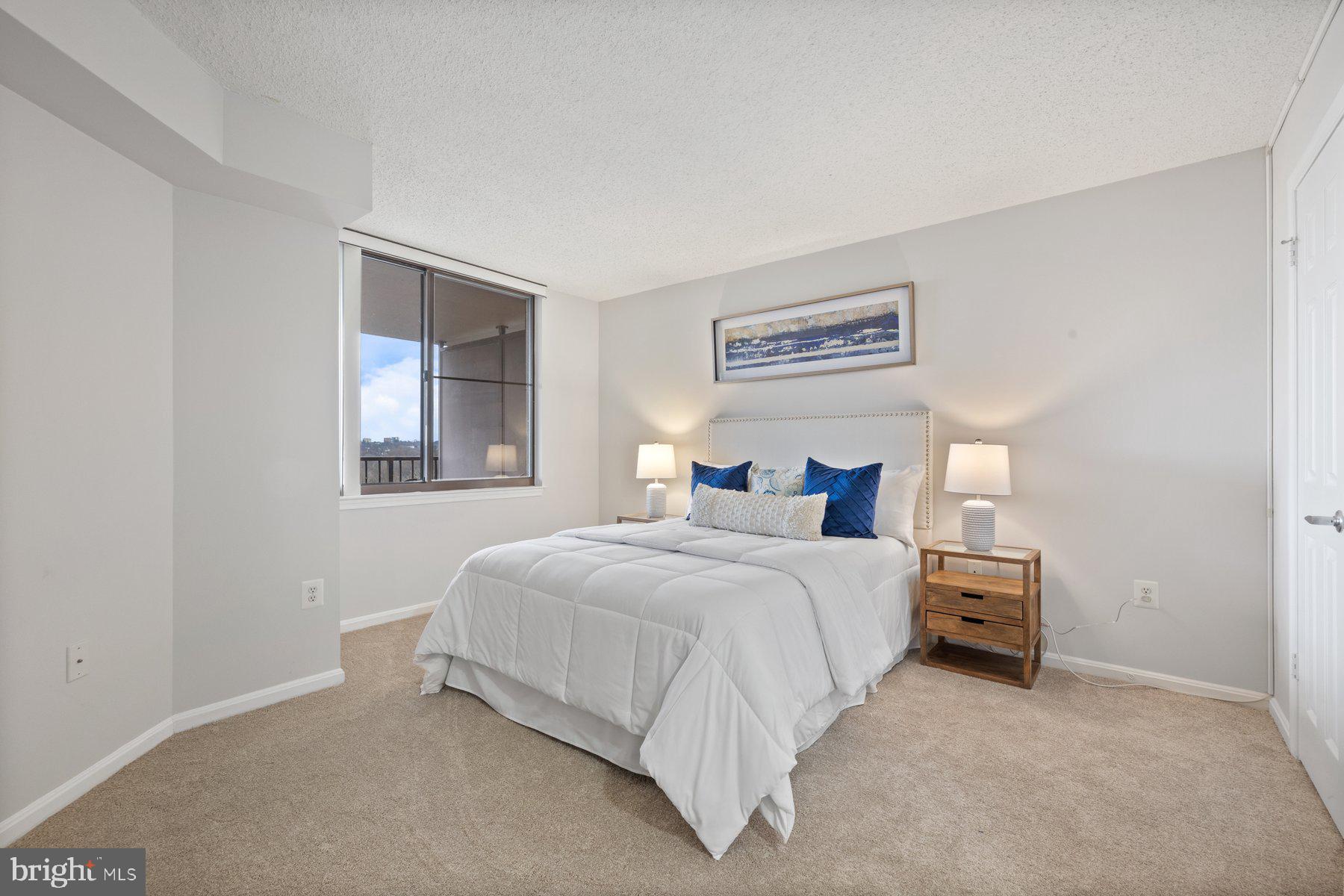 10101 Grosvenor Pl #1513