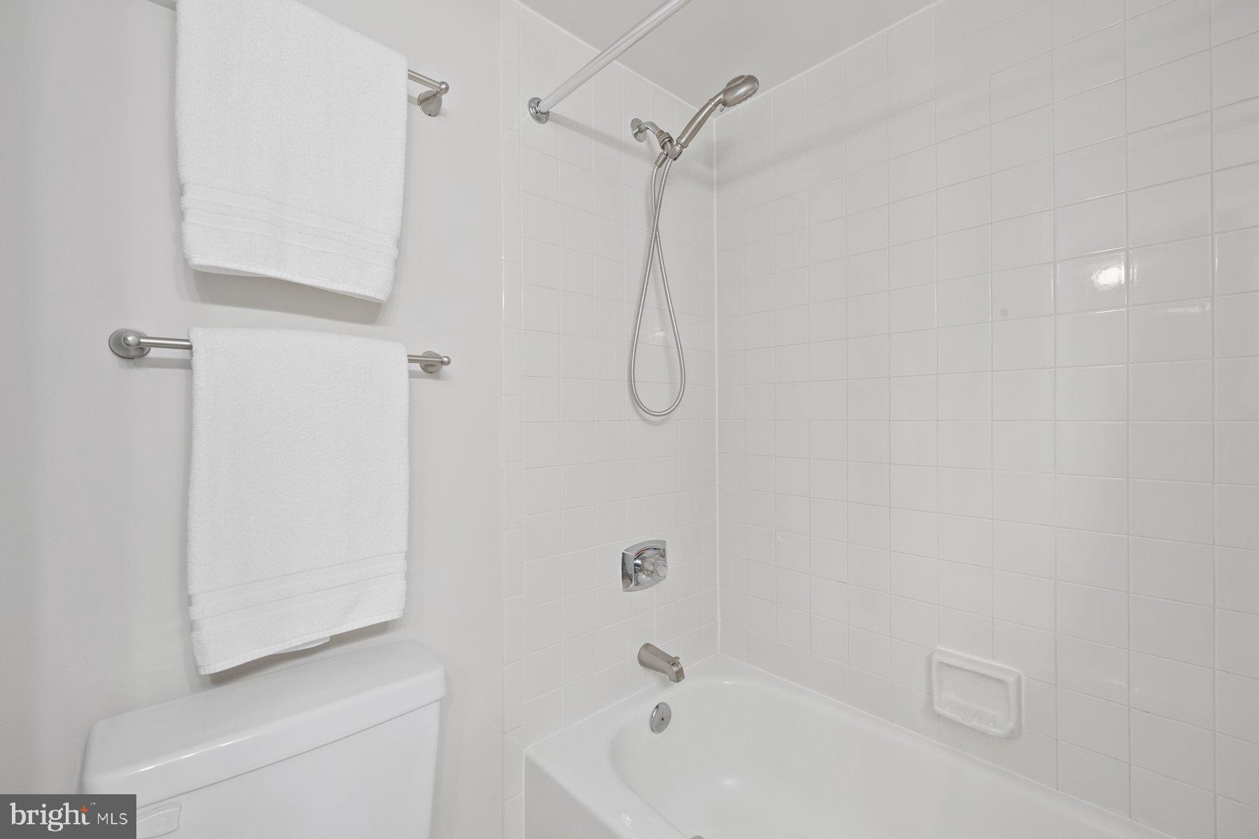 10101 Grosvenor Pl #1513