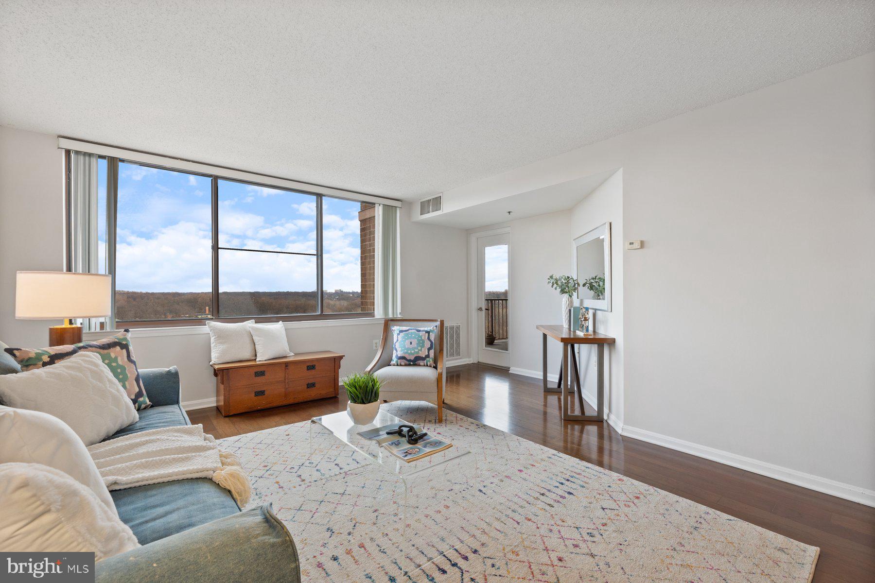 10101 Grosvenor Pl #1513