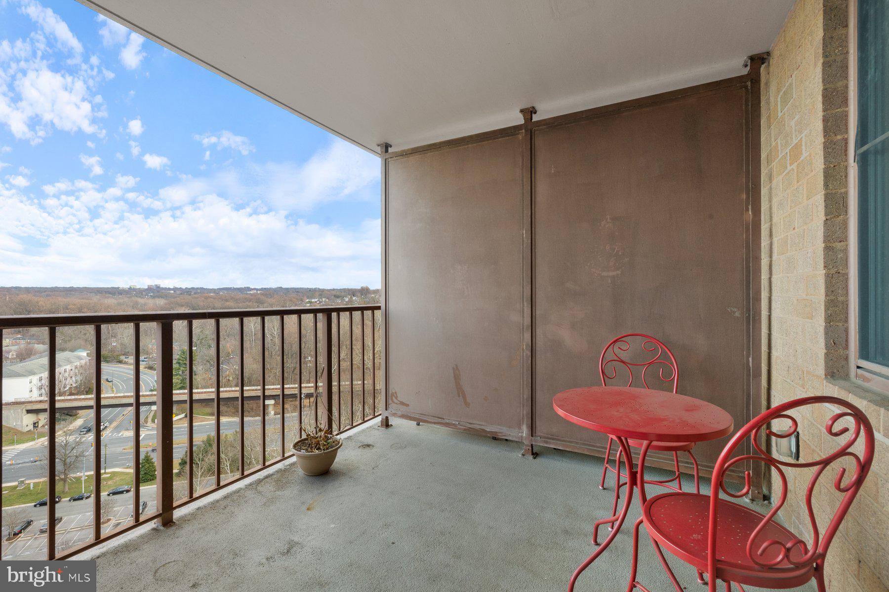 10101 Grosvenor Pl #1513