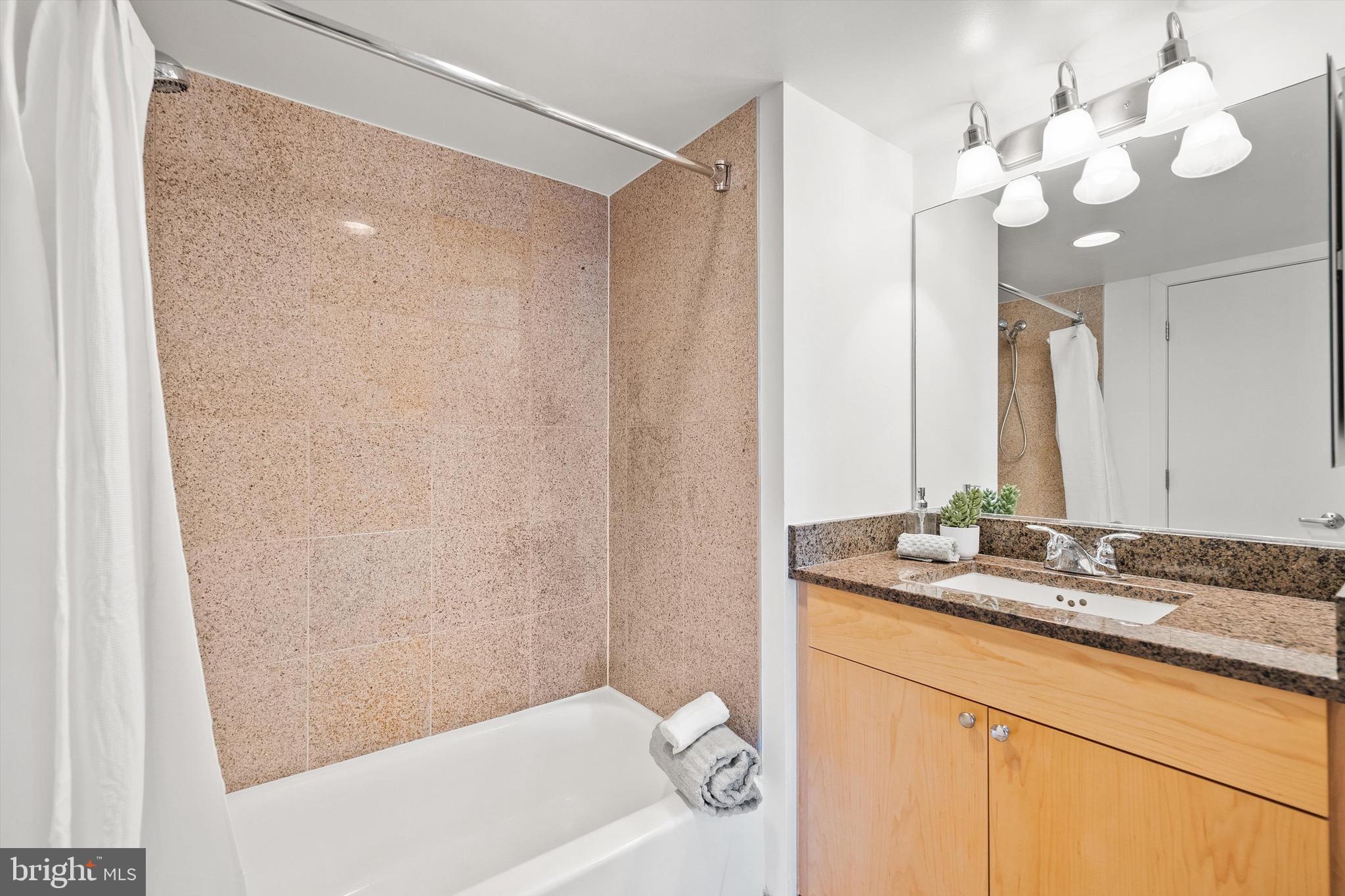 7500 Woodmont Ave #S820