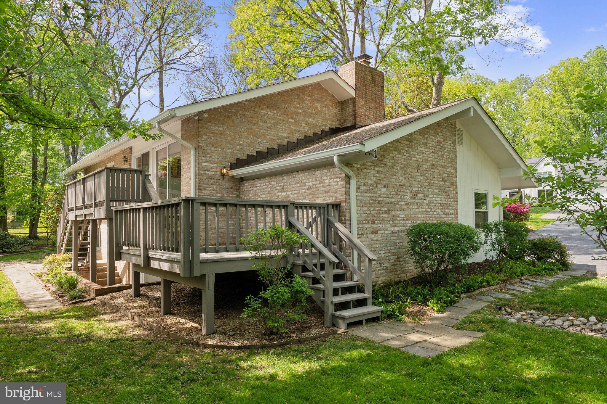 8300 TOMLINSON AVENUE