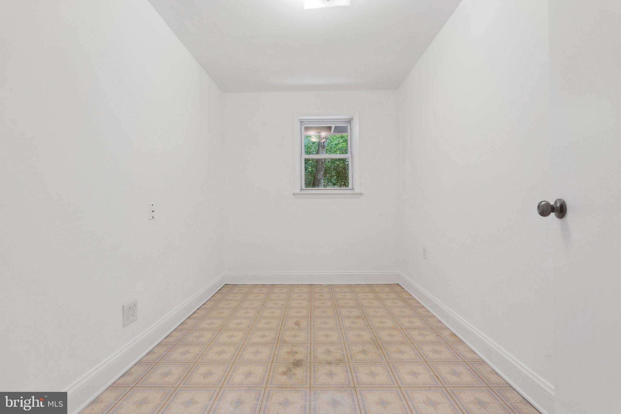 8300 TOMLINSON AVENUE