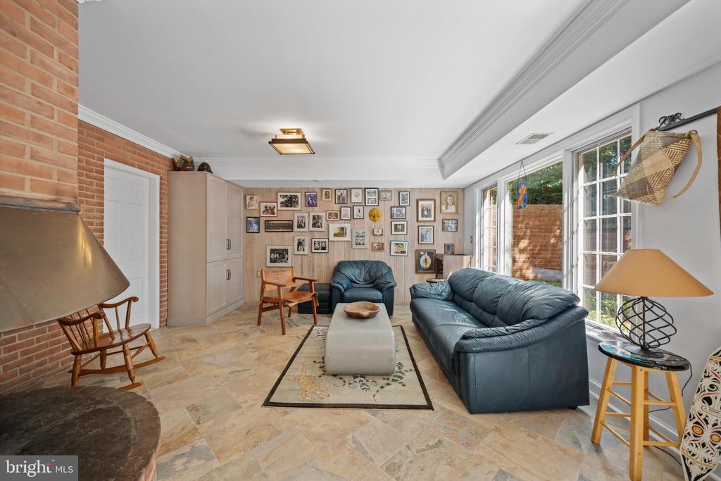 8601 FENWAY DRIVE