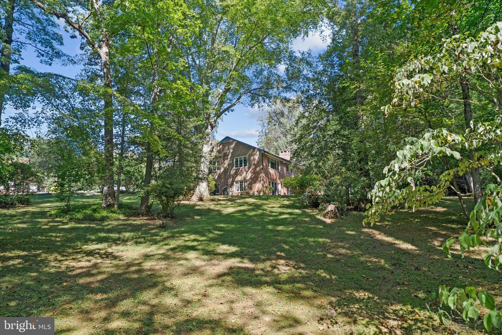 8601 FENWAY DRIVE