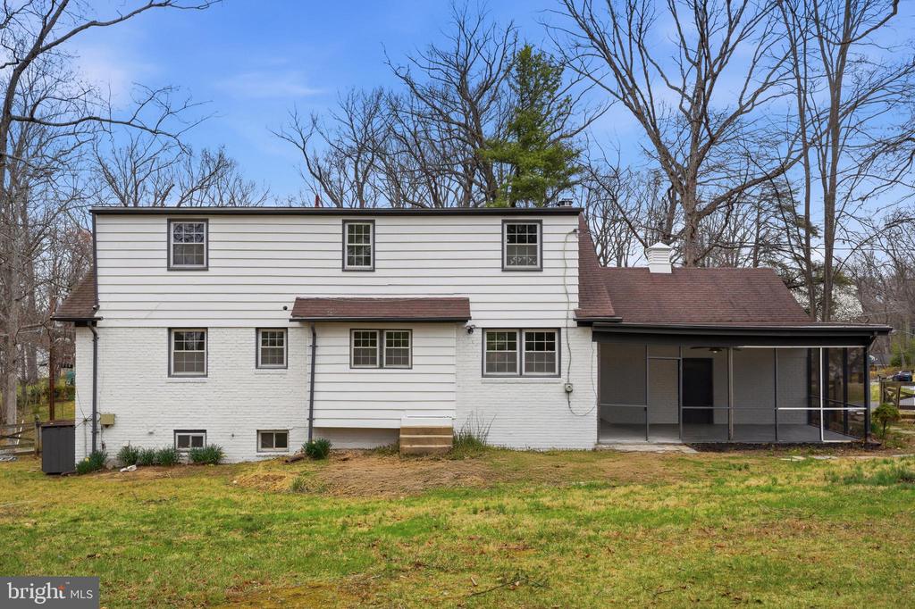 115 LILLIAN LANE
