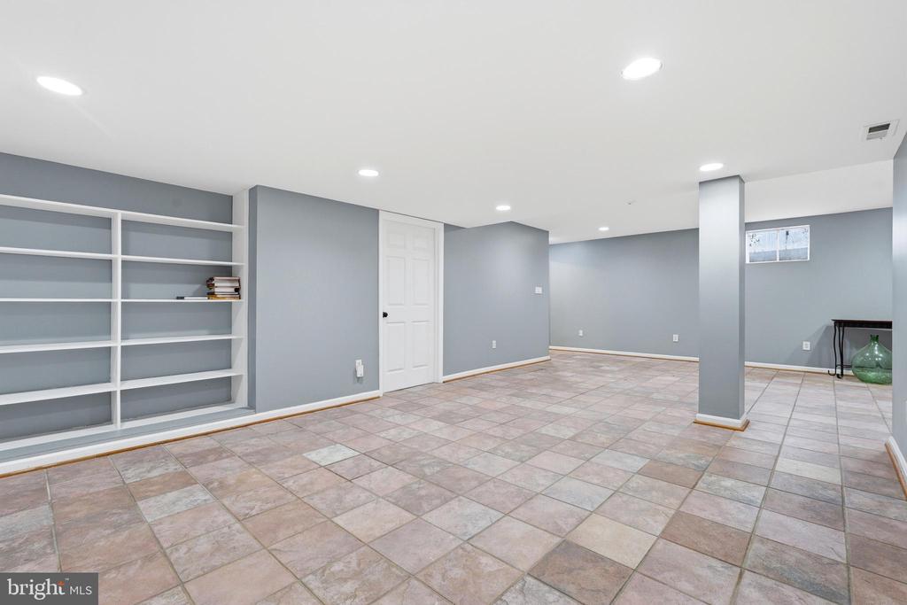 115 LILLIAN LANE
